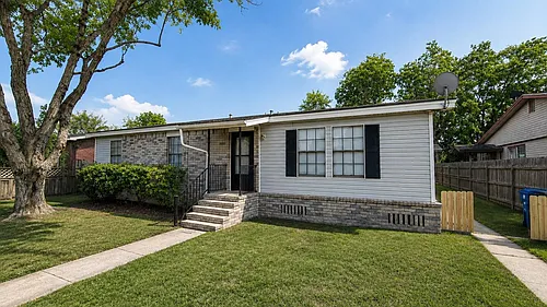 9 Carol Ct #B Photo 1 9 Carol Ct #B Photo 1