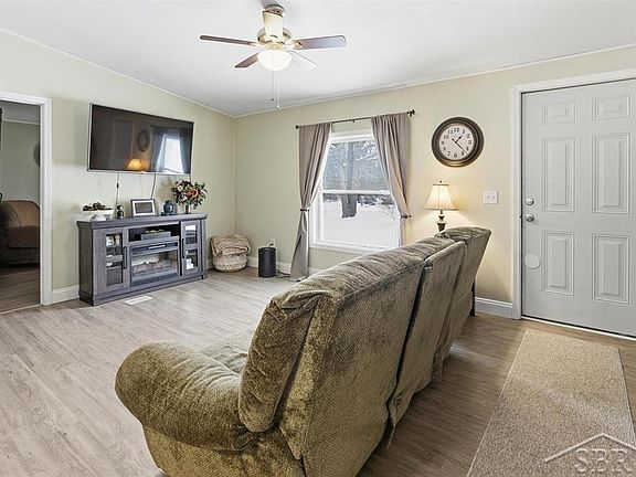 3rd image of 4967 N Mid Bay County Line Rd