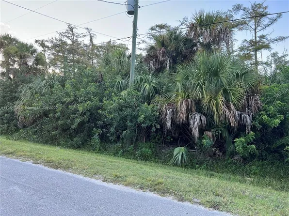 2521 20th Ave NE #1, Naples, FL 34120