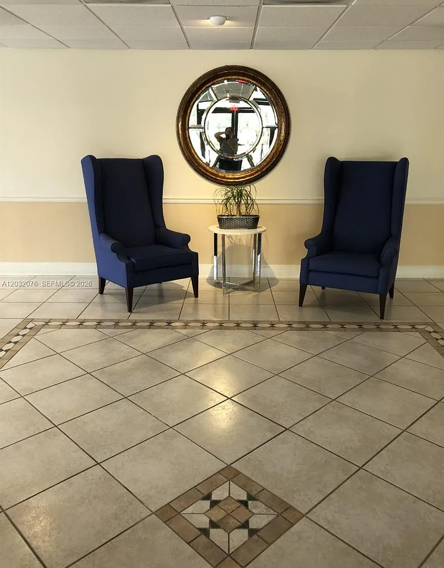 Island Breakers Condo — Photo 3