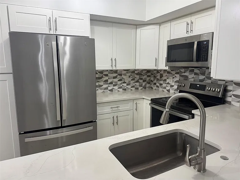 5620 NW 61st St #1201 — Photo 2