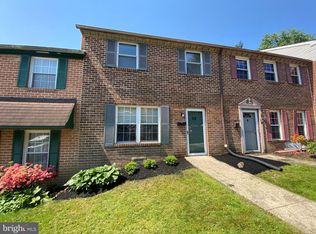 14 Constitution Ave, Doylestown, PA 18901