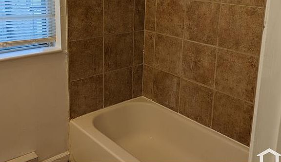 2nd image of 1515 S Bambrey St