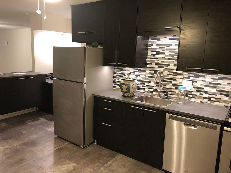 1st image of 1714 W 42nd St