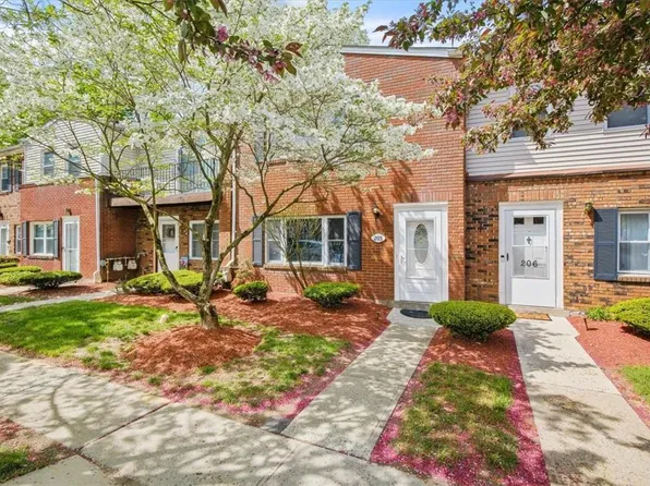 276 Temple Hill Road #205, New Windsor, NY 12553