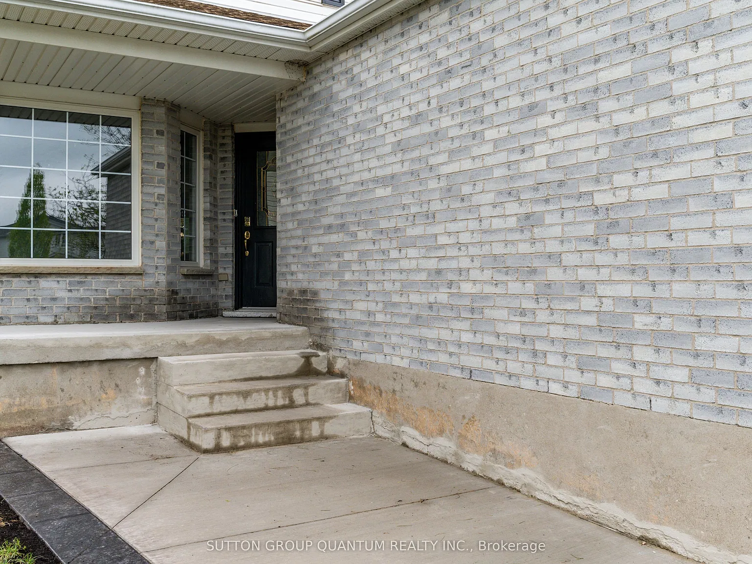 3 bed, $2,799 — Photo 2