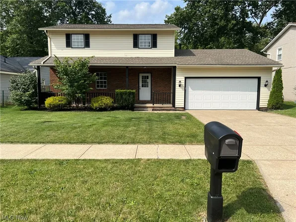 1005 Brewster Ct, Grafton, OH 44044
