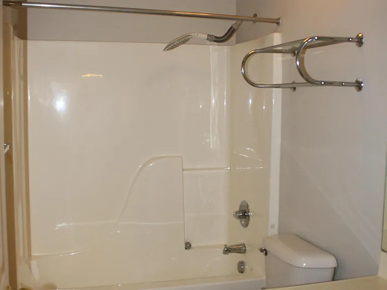 913 Fieldstone Way — Photo 9
