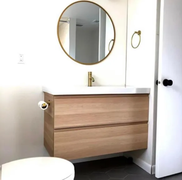 Renovated bathroom - image 1