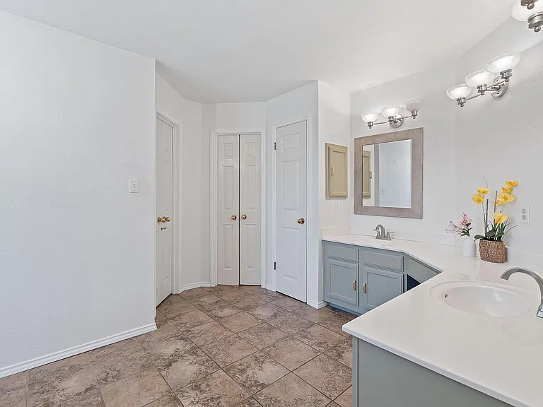 222 Primrose Dr — Photo 20