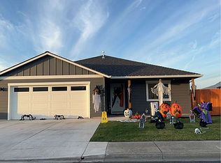 504 Barnum Dr, Phoenix, OR