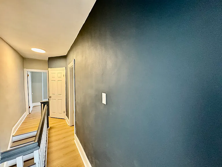2528 S American St — Photo 14