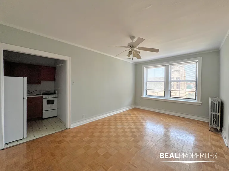 711 West Belmont — Photo 14