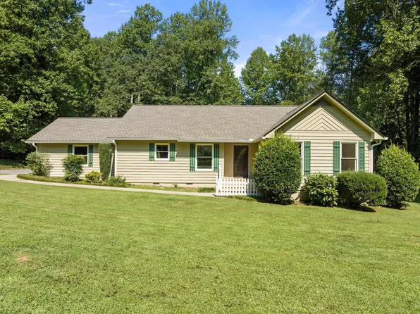 493 Stewart Ln, Clarkesville, GA 30523