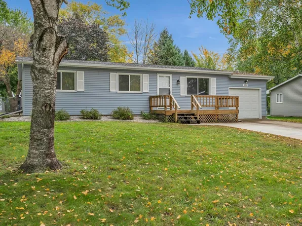 3121 Center Lake Dr, Spirit Lake, IA 51360