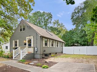 203 Wolcott Ave, West Springfield, MA 01089