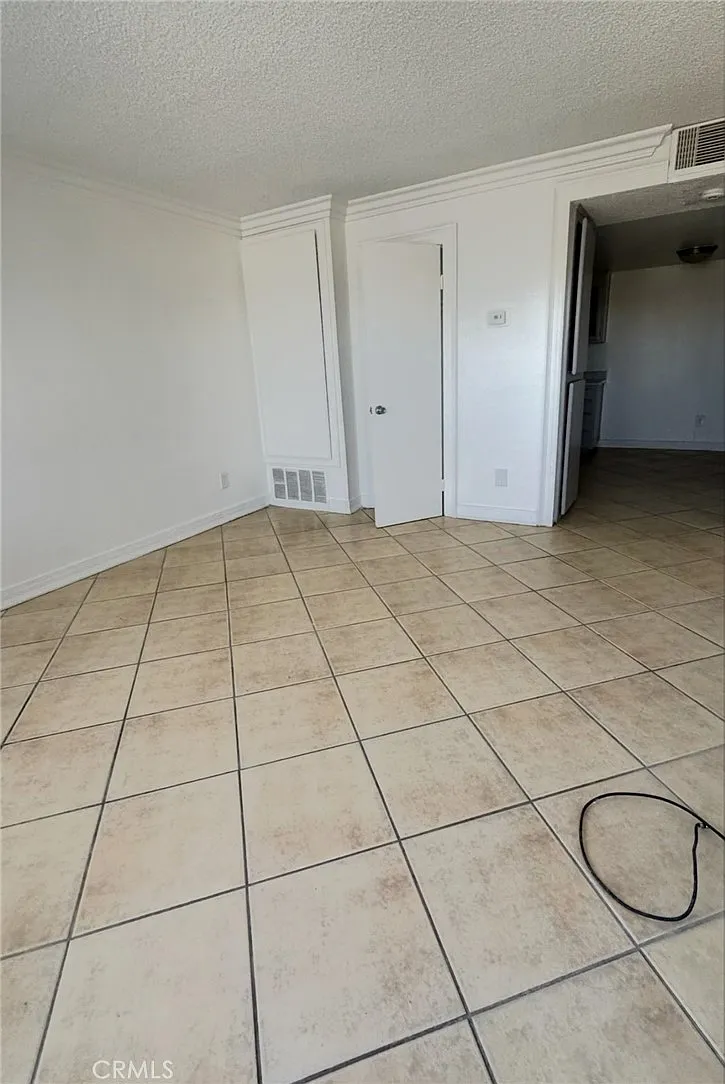 2 bed, 834 sqft, $1,550 — Photo 4
