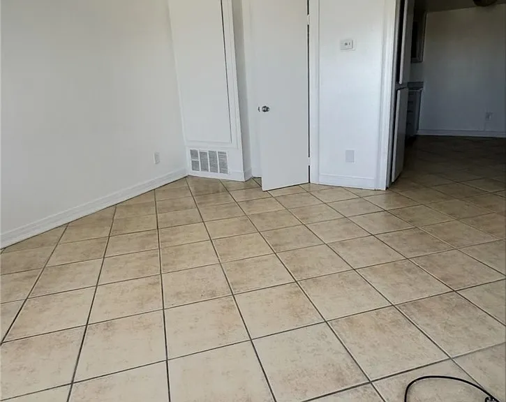 18142 Poinciana Rd — Photo 4
