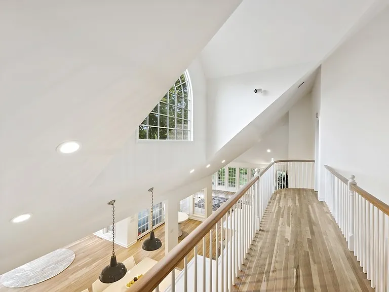 62 Beach Ln — Photo 15