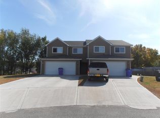 905 Kramer Ct, Junction City, KS 66441