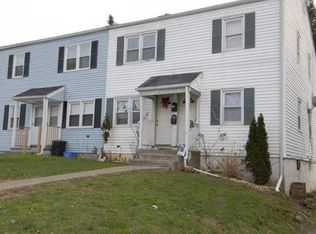 16 Vernon Ter, Poughkeepsie, NY 12601