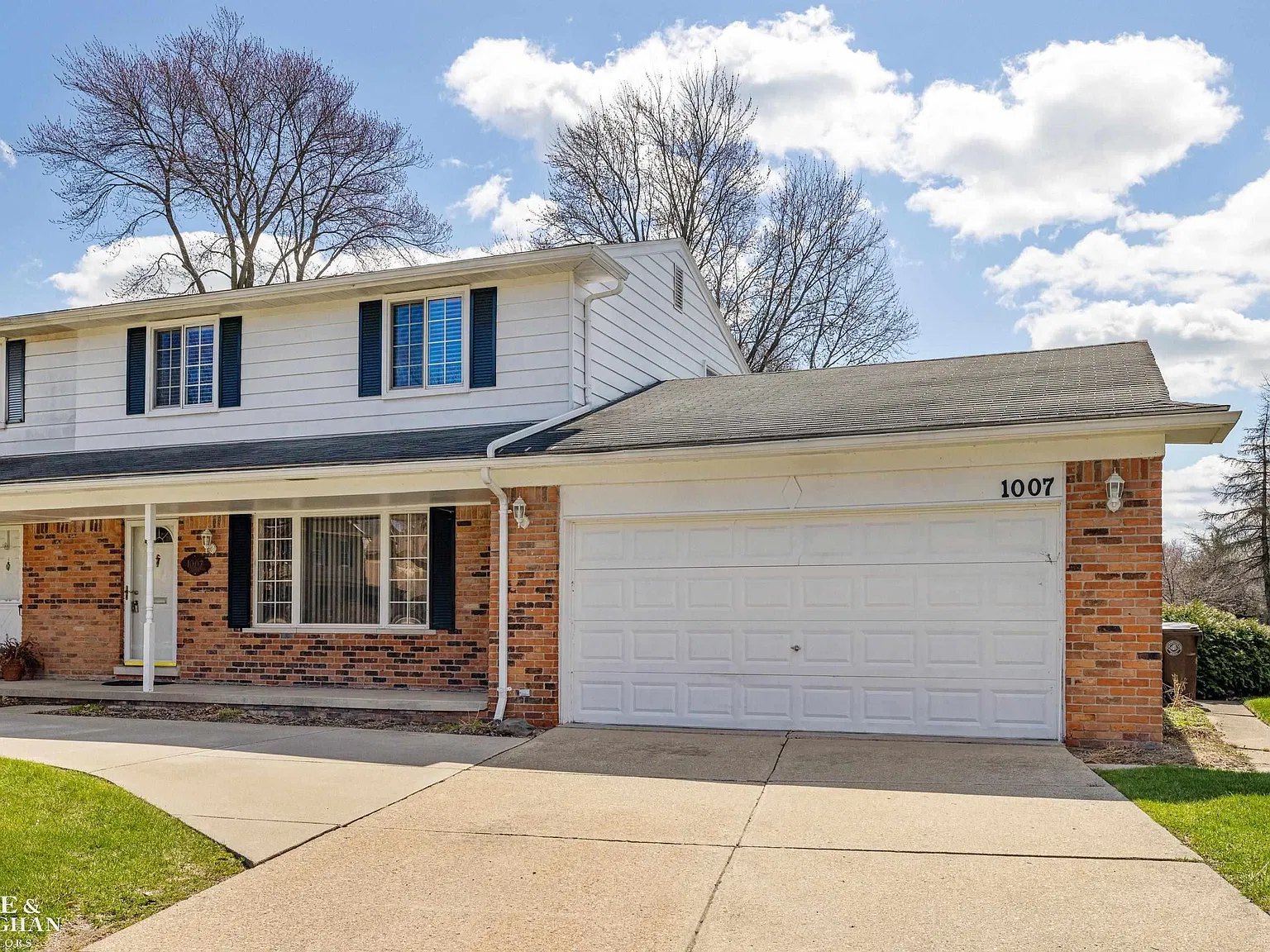 3 bed, 1.5 bath, 1422 sqft, $2,500 — Photo 2