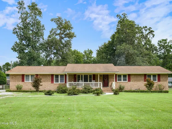 9135 Sue Circle NE, Leland, NC 28451