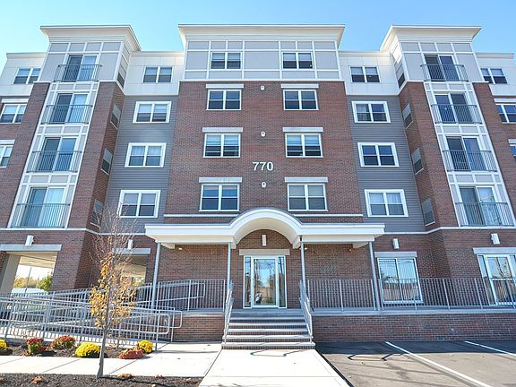 2nd image of 770 Washington Ave #501
