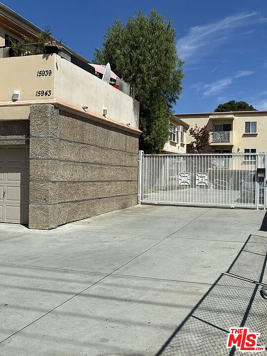 1 bed, 1.0 bath, 623 sqft, $1,750 — Photo 3