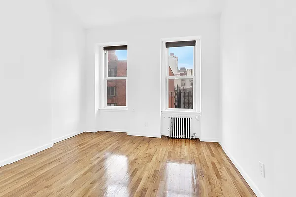Rented by Cooper & Cooper Real Estate | media 8