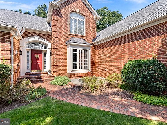 3rd image of 18403 Kingsmill St