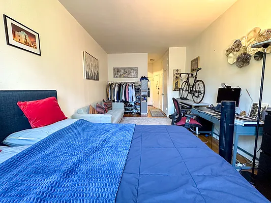 Rented by Oxford Property Group | media 9