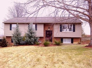 1311 Springville Rd, East Earl, PA 17519