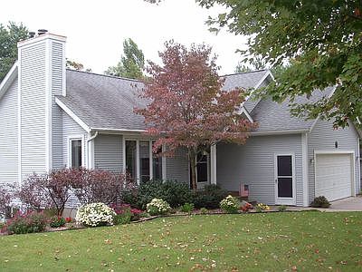 5th image of 4351 N Lakeshore Dr