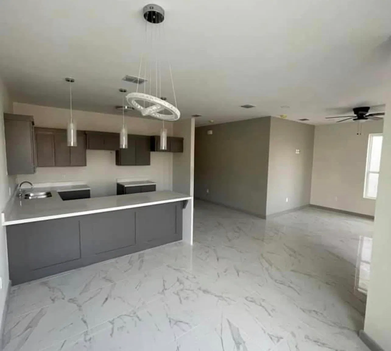 3 bed, 1347 sqft, $1,350 — Photo 4
