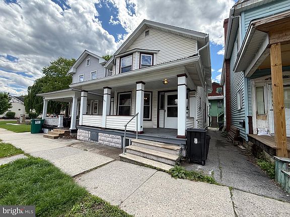 3rd image of 1512 Moore St