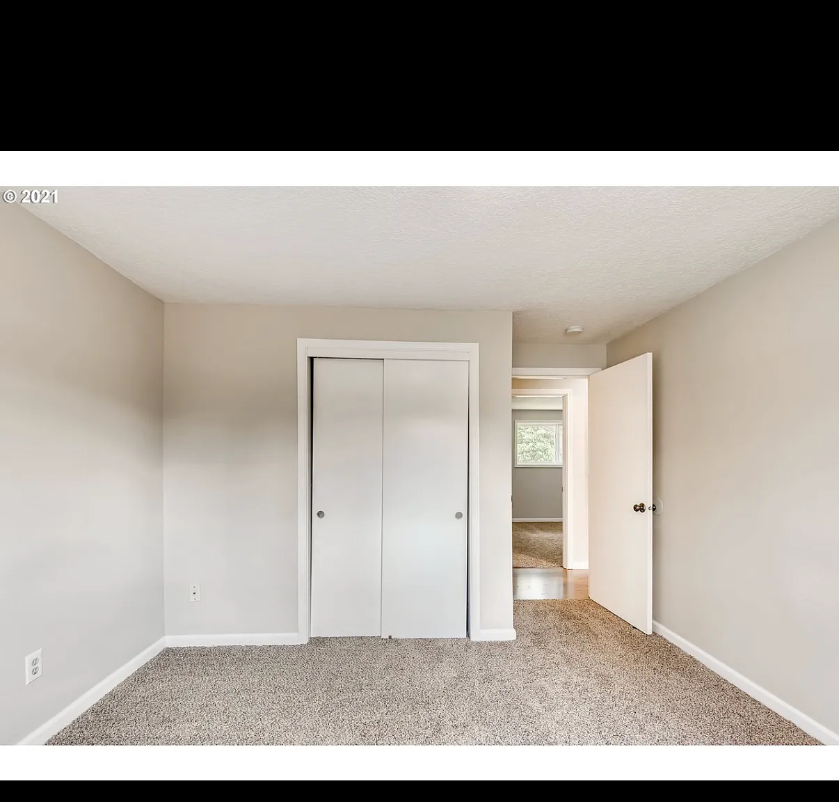 4 bed, 2.5 bath, 2048 sqft, $3,500 — Photo 4