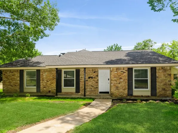 105 Vassar Ct, Waxahachie, TX 75165