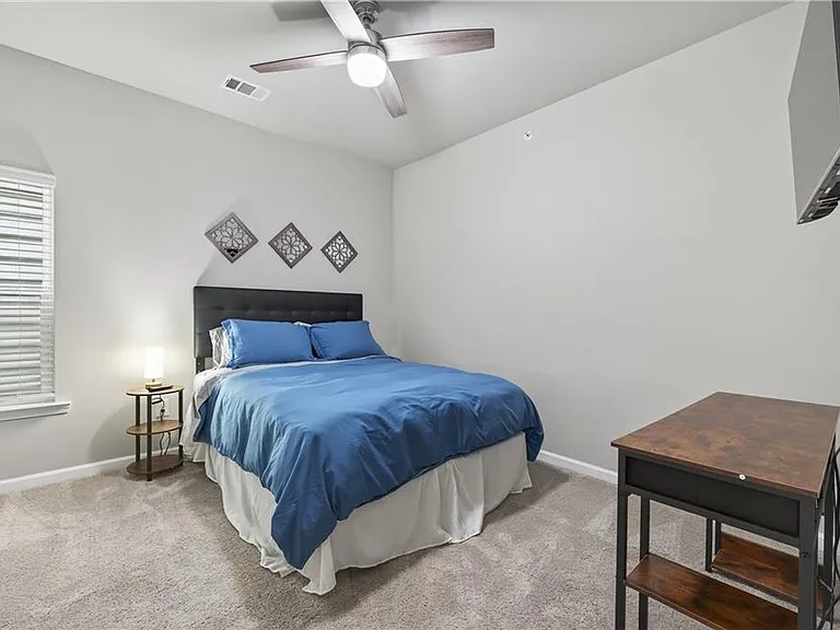 2110 Wesson Ct — Photo 8