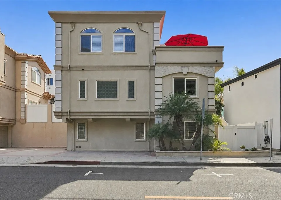 606 9th St