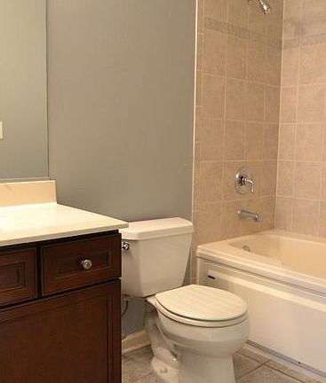4th image of 9440 S 51st Ave APT 201