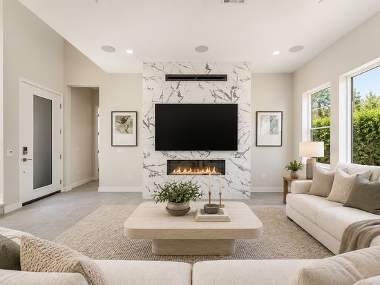 221 Brackens, Lake Forest, CA 92630