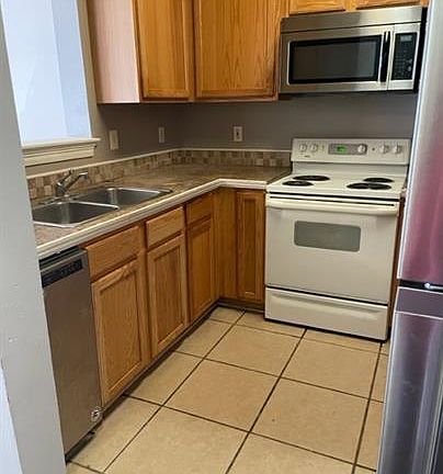 2nd image of 114 Rue Fontaine #1-112