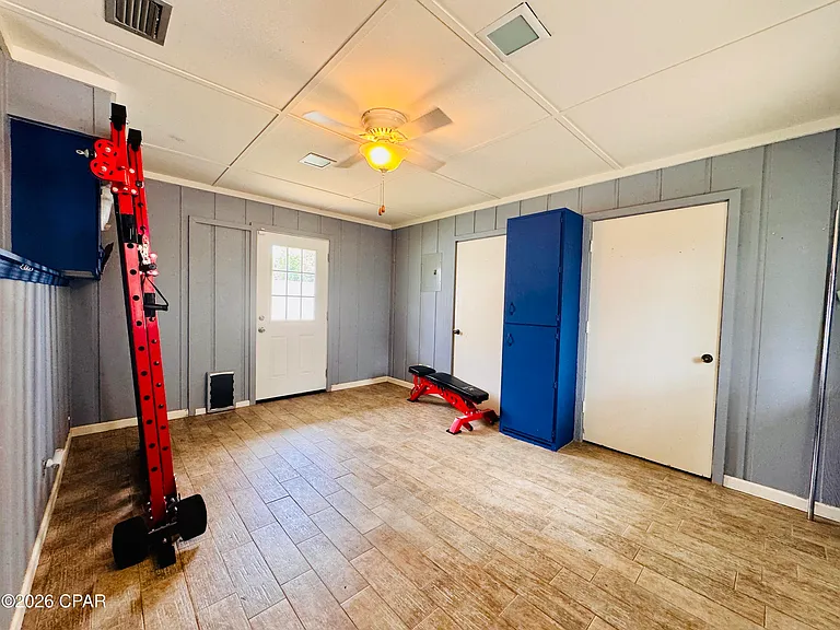 916 Cobia Dr — Photo 25