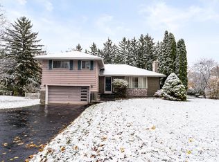 140 Bradford Rd, Pittsford, NY 14534