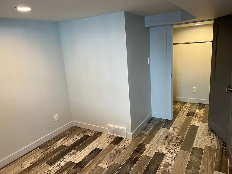 1548 E Roosevelt Ave — Photo 11