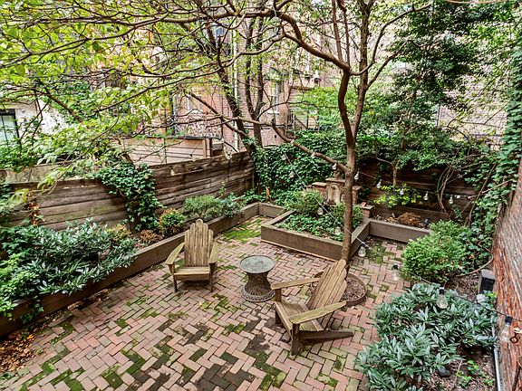 5th image of 109 Greenwich Ave #13