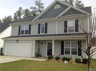 401 Braxcarr St, Holly Springs, NC 27540