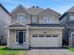 20 Allan Moore Pl, Ottawa, ON K2S 2A9