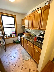 Rented by LRGNY Group, Inc.